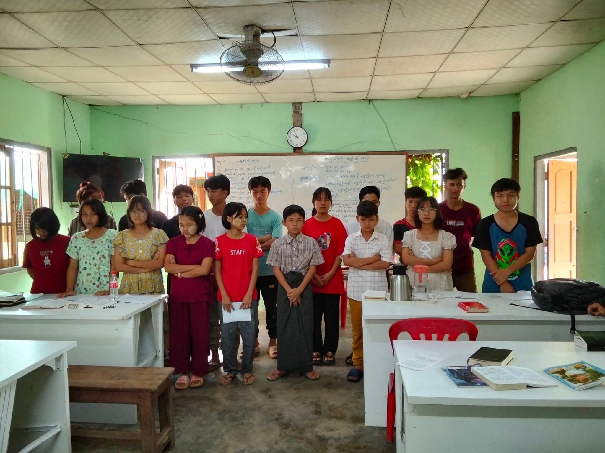 WIN Kids Home background